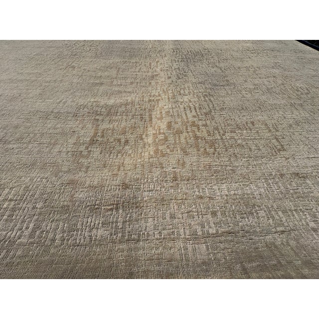 Rh Matrice Wool & Silk Rug – 10' × 14' Ivory | Hand-Knotted Wool & Silk | For Sale In Columbus - Image 6 of 18