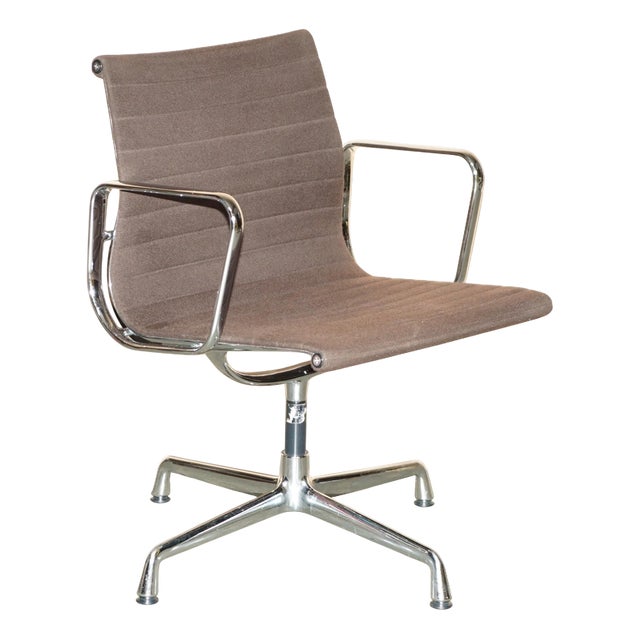 Brown EA 108 Swivel Desk Chair by Charles and Ray Eames For Sale