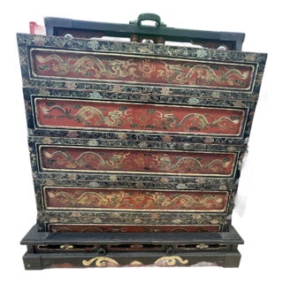 19th Century Large Chinese Lacquer Wedding or Travel Box For Sale