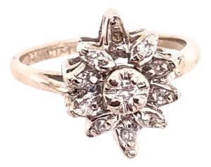 14 Karat White Gold Contemporary Ring Diamond Floral Design 0.33 TDW, Size 5.75