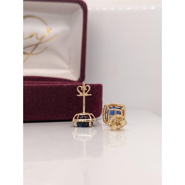 Ceylon Sapphire Stud Earrings With Earth Mined Diamonds: Solid 14k Gold, A Pair For Sale - Image 9 of 9