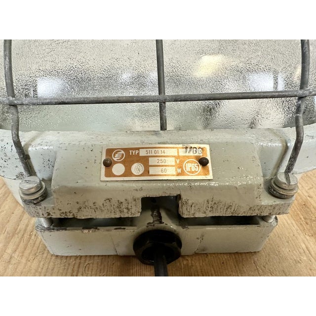 Metal Industrial Cast Aluminium Wall Light with Frosted Glass from Elektrosvit, 1970s For Sale - Image 7 of 17