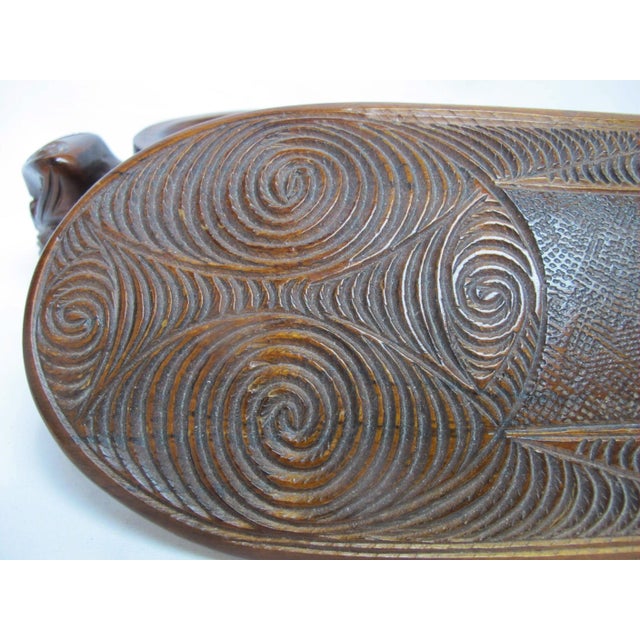 Maori New Zealand Carved Wood Oval Lidded Treasure Box With Abalone Shell For Sale - Image 11 of 13