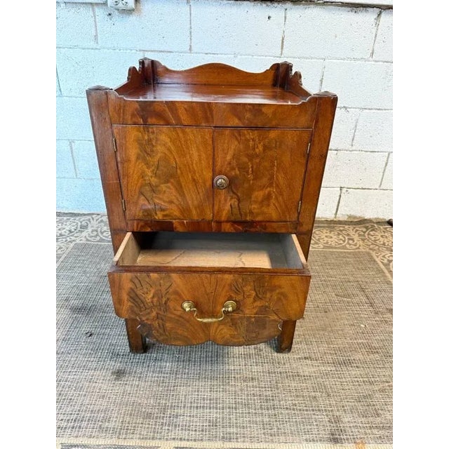 Georgian Style Flame Mahogany Bedside Cupboard For Sale - Image 13 of 13