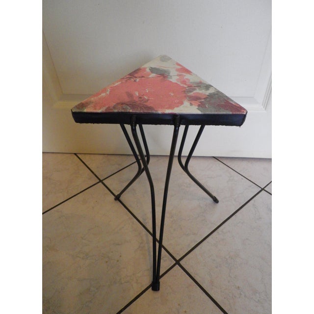 Pastel-Toned Tripod Side Table with Hairpin Legs, 1970s For Sale - Image 11 of 11