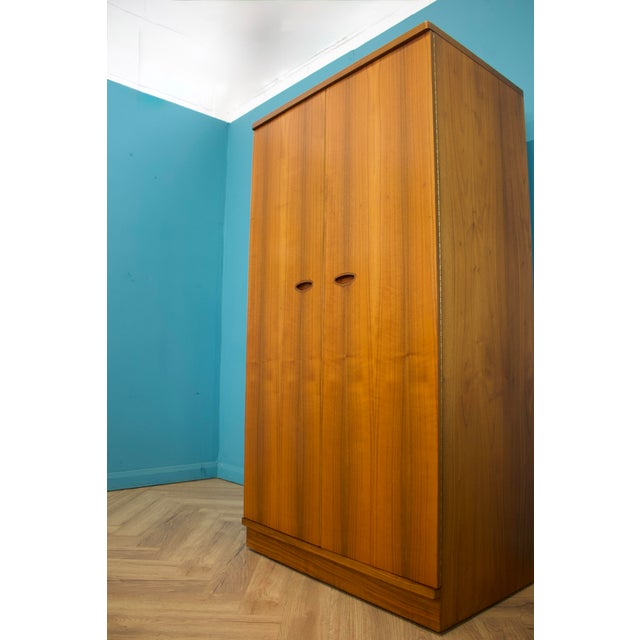 Mid-Century Modern Walnut Wardrobe from Uniflex, 1960s For Sale - Image 6 of 12