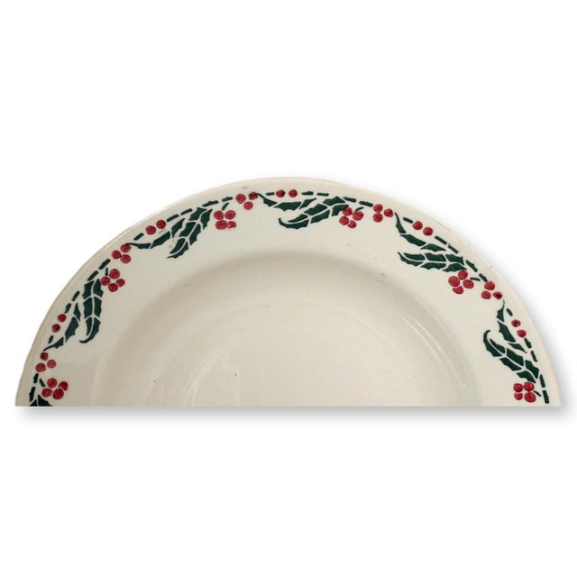 French Provincial 1920s French Sarreguemines Creamware "Holly" Bowls, Set of Six For Sale - Image 3 of 6