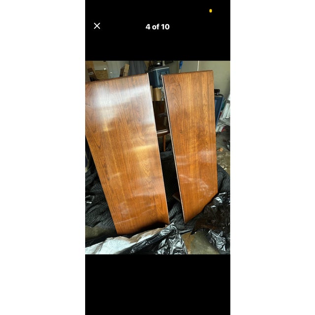 Harden Furniture Attributed Solid Cherry Queen Anne 42" X 42" Round Dining Table Extending to 74" - Late 20th Century For Sale In Saint Louis - Image 6 of 10