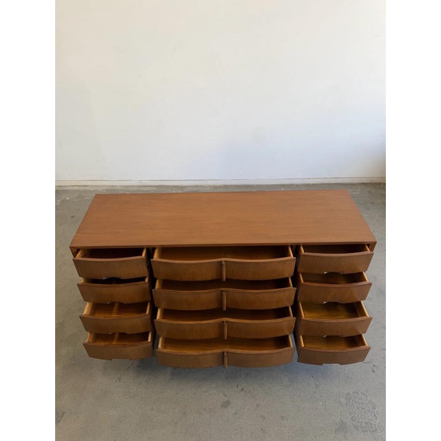Mid-Century Modern Walnut 12-Drawer Dresser by American of Martinsville For Sale - Image 9 of 12