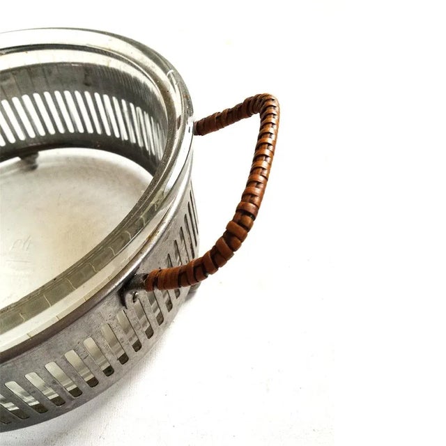 Vintage Bowl with Rattan Handles from Pyrex Sedlex For Sale - Image 4 of 6