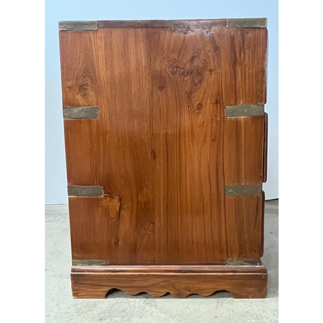 1950s Vintage Oak Small Military Chest W/Brass Hardware For Sale - Image 4 of 6