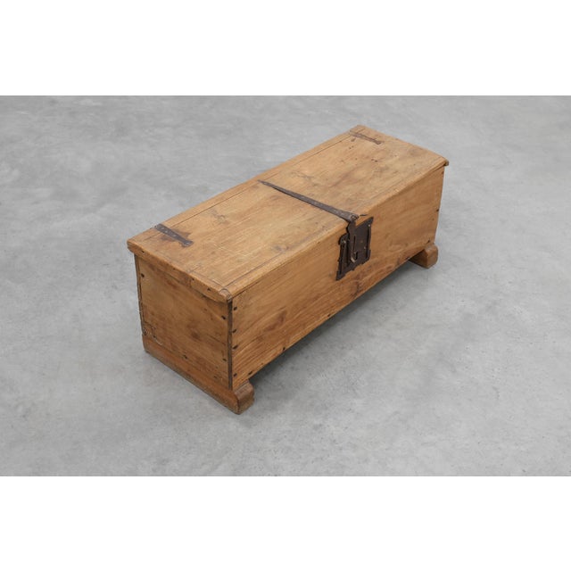 Rustic Oak Wooden Chest, France, 1900 For Sale - Image 4 of 11