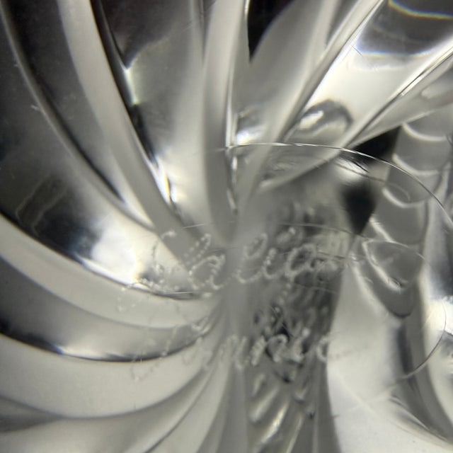 1990s Lalique ‘Dea’ Dove Large Sculpture French Crystal Sculpture France Signed For Sale - Image 10 of 10