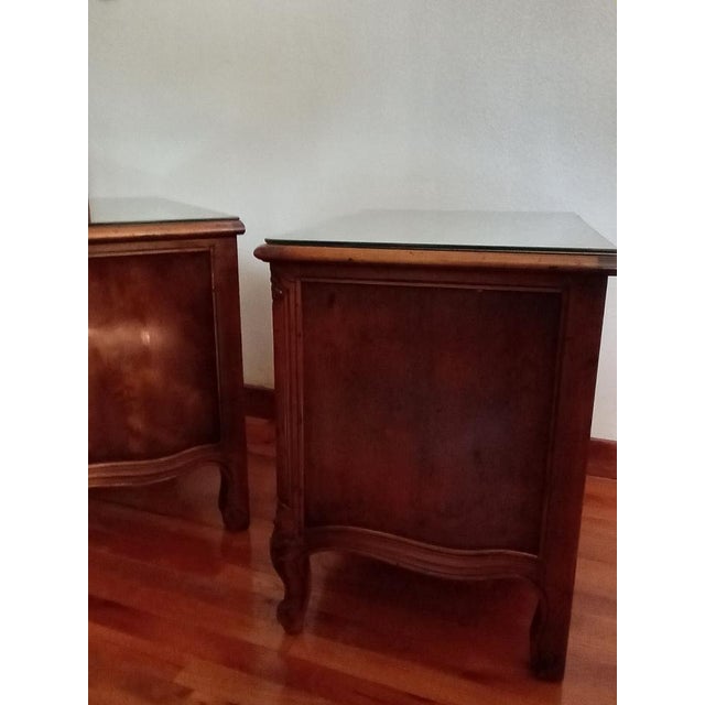 Rare Vintage Henredon Solid Walnut Pair of Nightstands For Sale In Little Rock - Image 6 of 16