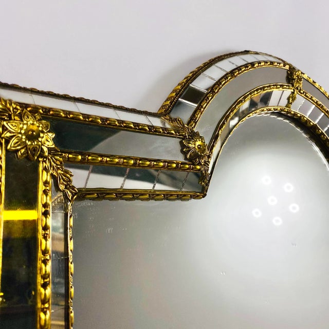 1970s Hollywood Regency Style Wall Mounted Makeup Mirror, Italy, 1970s For Sale - Image 5 of 8