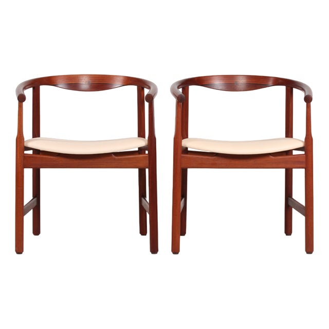 Model PP 203 Armchairs in Mahogany by Hans J. Wegner for PP Møbler, 1970s, Set of 2 For Sale