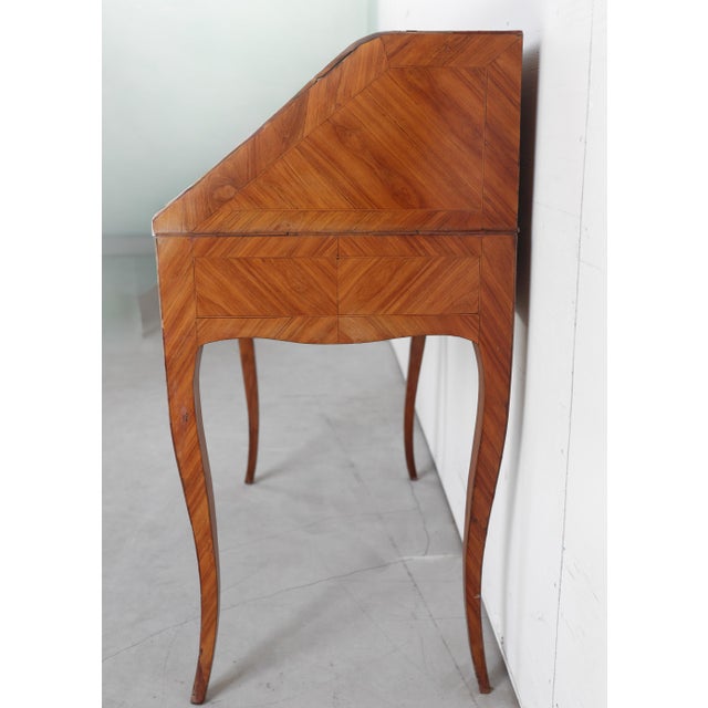 18th Century 18th C. Veneered Slant Front Desk With 2 Drawers For Sale - Image 5 of 11