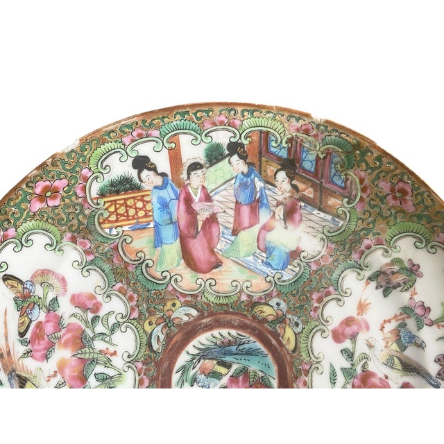 Ceramic 19th Century Chinese Export Porcelain Rose Medallion Plate 8" For Sale - Image 7 of 10