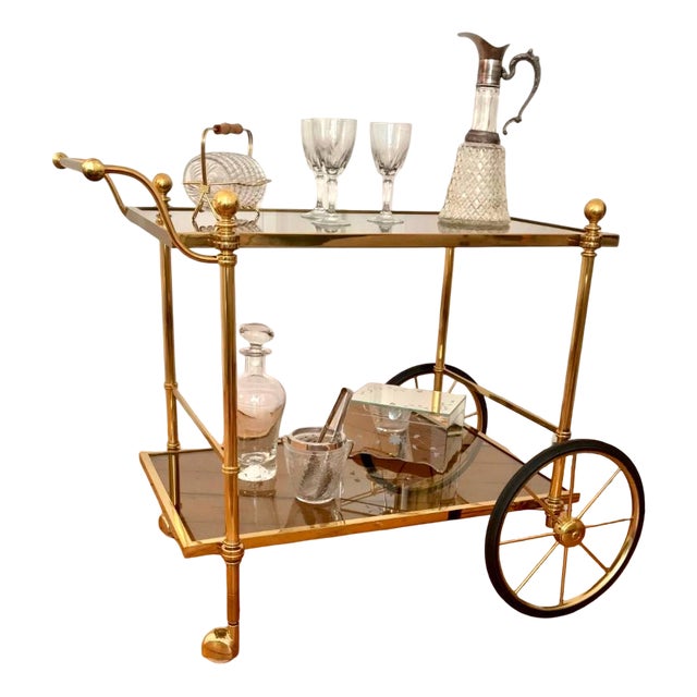 Hollywood Regency Bar Trolley in Brass and Crystal Glass in the style of Dolce Vita by Cesare Lacca, 1970s For Sale