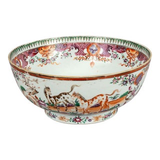 18th Century Chinese Qing Dynasty Famille Rose Bowl For Sale