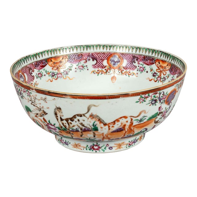 18th Century Chinese Qing Dynasty Famille Rose Bowl For Sale