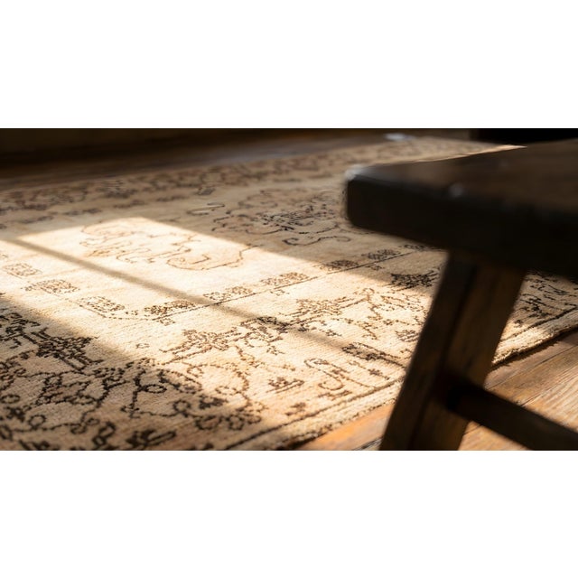 Camel 1940s Tan Camel Medallion Antique Turkish Sivas Rug 4' 0" X 7' 2" Handknotted Wool Carpet For Sale - Image 8 of 8
