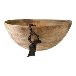 Vintage African Hausa Engraved Wooden Bowl From Niger 12" Diameter For Sale