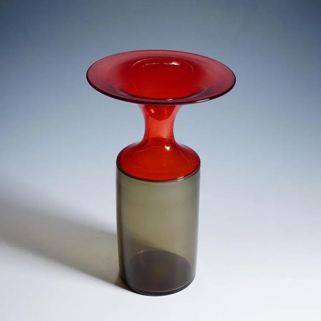 Venini Vintage Vase by Tapio Wirkkala, 1960s For Sale - Image 4 of 8