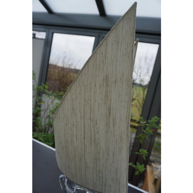 Cream Mid-Century Modern French Sailboat Table Lamp from Daum, 1950s For Sale - Image 8 of 9