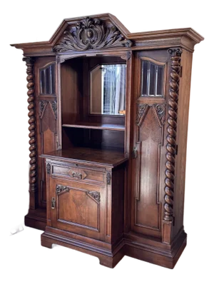 French Henry II Style Oak Hunt Cabinet, 19th Century