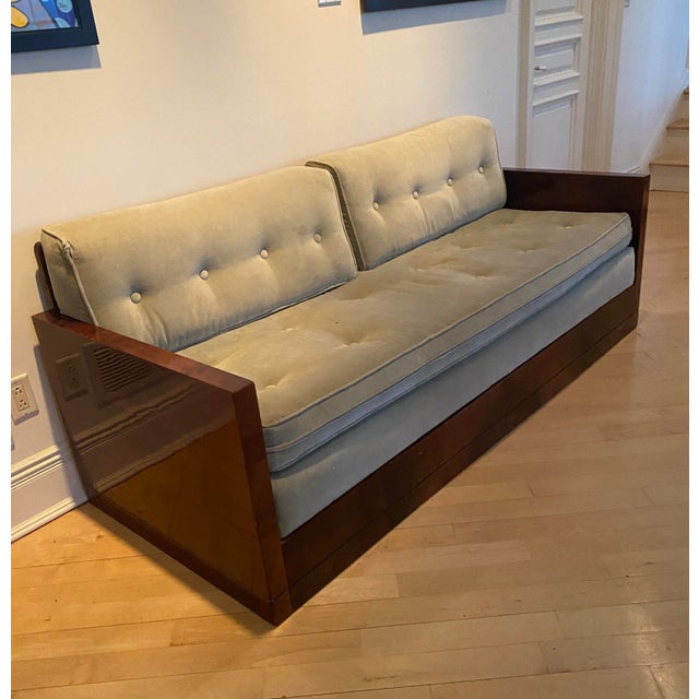 1940s Art Deco Upholstered Mahogany Sofa Day Bed with Celadon Velvet Fabric For Sale In New York - Image 6 of 10