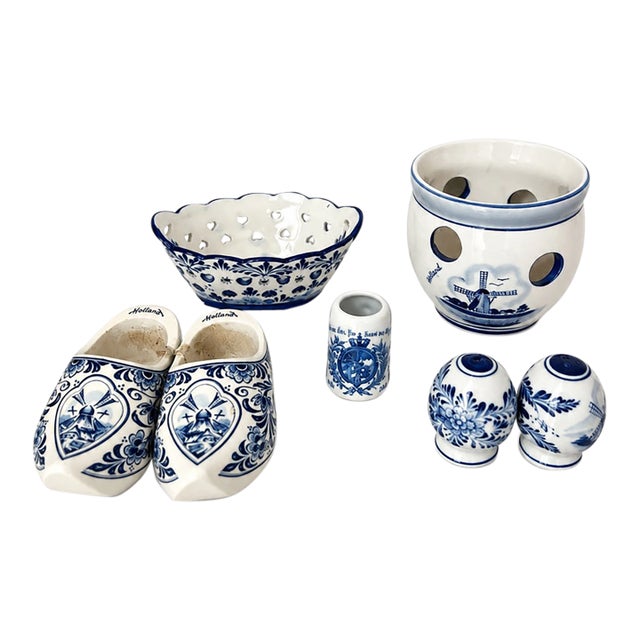Vintage Dutch Blue and White Delft-Style Ceramic Pottery Set of 7 For Sale
