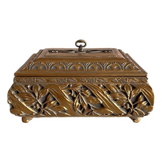 Antique Style Raised Gilt Relief Decorative Ceramic Storage Box – Early 20th Century, Unmarked For Sale