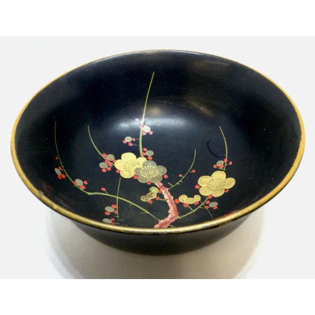 Gorgeous wood high quality lacquer bowl made in “Occupied Japan”. Marked on the bottom and such a simple painting of...