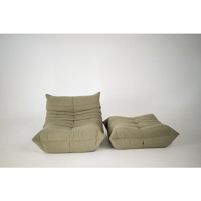 Ligne Roset Togo Lounge Chair and Sand Corduroy by Michel Ducaroy for Ligne Roset, 1973, Set of 2 For Sale - Image 4 of 18