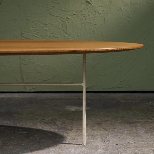 1960s Oval Coffee Table in White Lacquered Forged Steel and Ash Top, Germany For Sale - Image 5 of 10