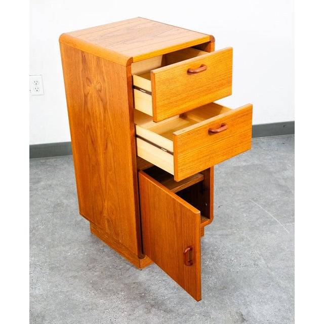 Mid Century Danish Modern Compact Cabinet Teak Wood 2 Drawers Table Vintage MCM For Sale In Sacramento - Image 6 of 10