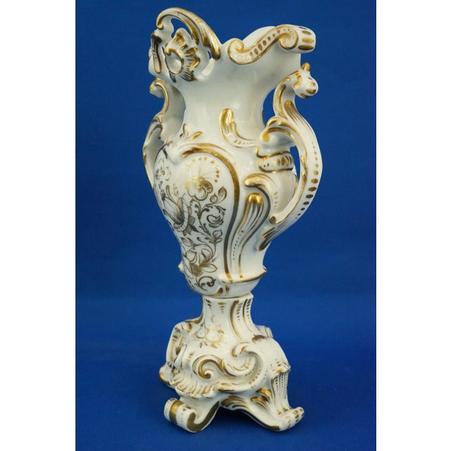 Louis-Philippe Style Porcelain and Gold Vases attributed to Jacob Petit, France, 1800s, Set of 2 For Sale - Image 16 of 18