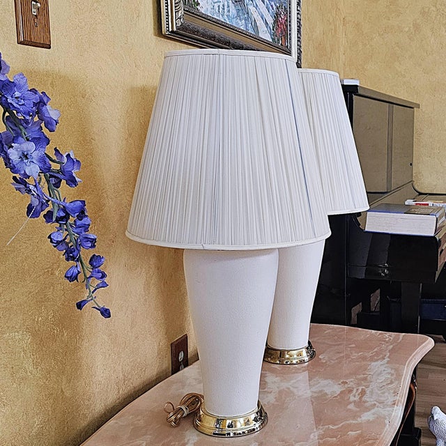 Pair of Vintage White Ceramic Urn Form Table Lamps With Gold Bases and Pleated Shades For Sale - Image 11 of 18