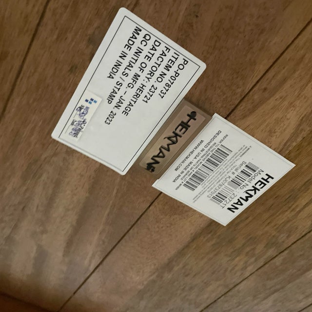 Hekman Bedford Park Round Dining Table With Four Linen Side Chairs For Sale - Image 9 of 9