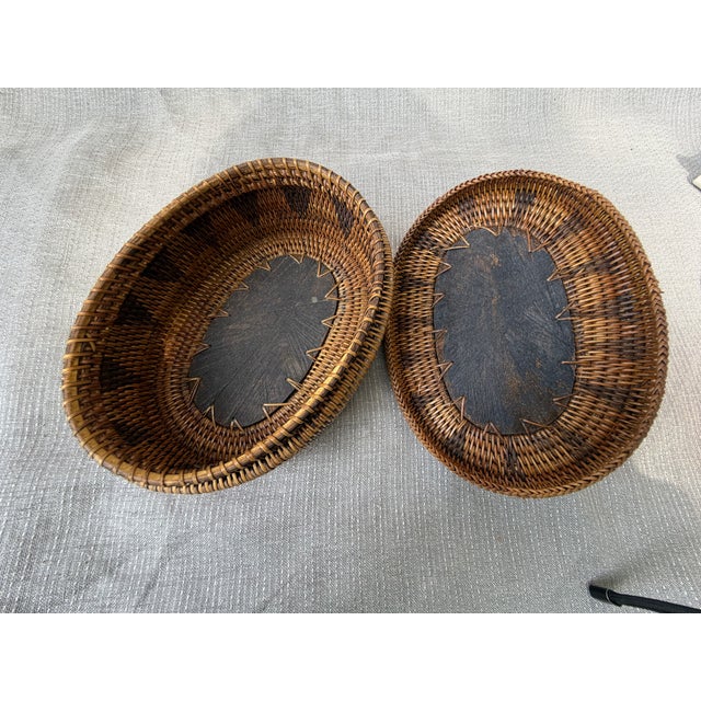 Vintage Indonesian Lombok Woven Rattan Lidded Basket With Wood Carved Turtle For Sale - Image 11 of 18