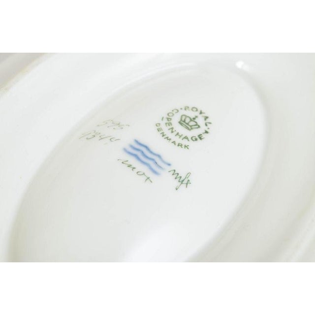Porcelain Golden Basket Sauce Boat from Royal Copenhagen, 1964 For Sale - Image 4 of 5