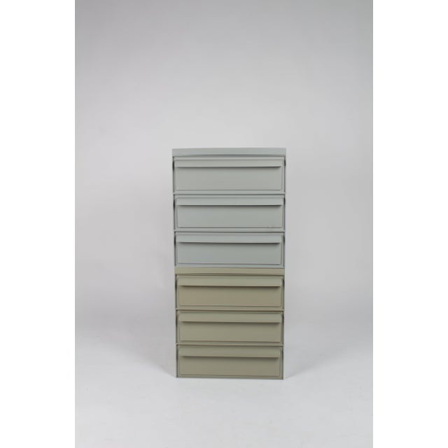 Mod 4602 Drawer Units by Simon Fussell for Kartell, Italy, 1970s, Set of 2, in Good conditions. Designed 1970 to 1979 This...