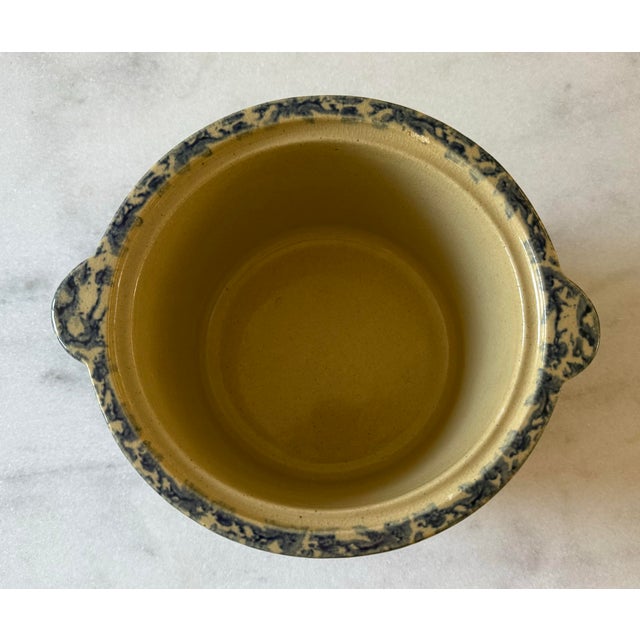 Late 20th Century Vintage Robinson Ransbottom Blue Spongeware Bean Pot For Sale - Image 5 of 8