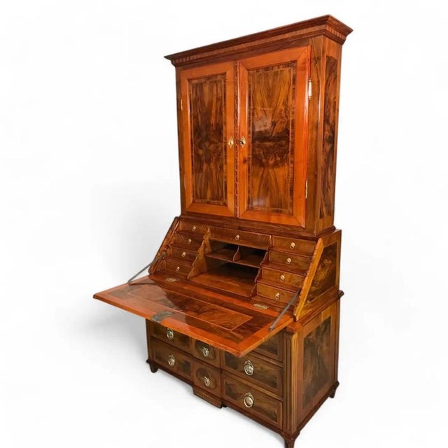 Louis XVI Cabinet with Secretaire, South Germany, 1780 For Sale - Image 4 of 14