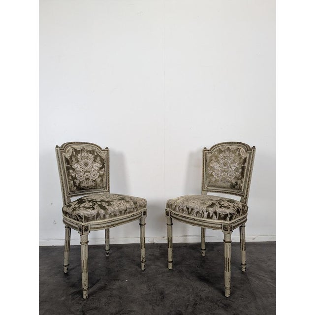 Louis XVI Style Cream Lacquered and Upholstered Cabriolet Salon Set with Gilded Highlights, Set of 6 For Sale - Image 17 of 18