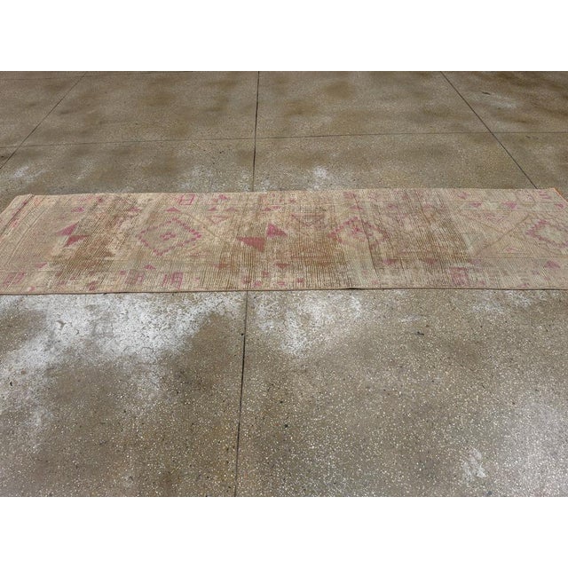 Galerie Shabab Collection Mid-20th Century Turkish Anatolian Runner For Sale In New York - Image 6 of 10