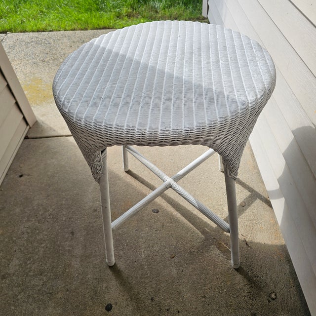 White 1920s Antique Lloyd Loom Occasional Table For Sale - Image 8 of 11