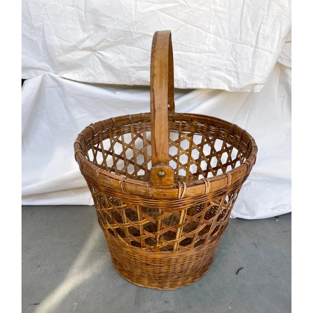Mid-Century Modern Vintage Mid-Century Split Bamboo/Rattan Wastebasket W/Handle For Sale - Image 3 of 7
