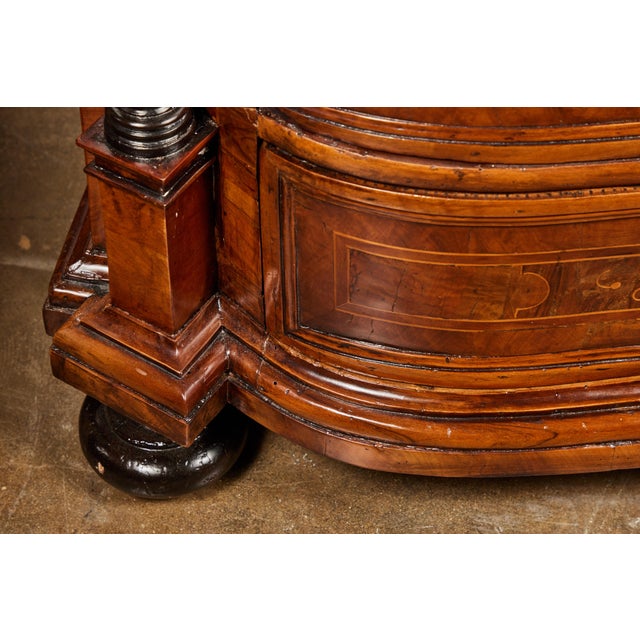 Brown 18th Century Genovese Commode For Sale - Image 8 of 12